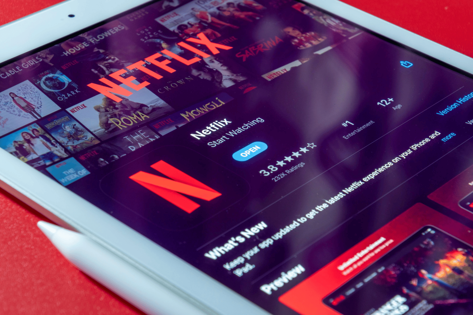 How can I watch Netflix for free in 2023?