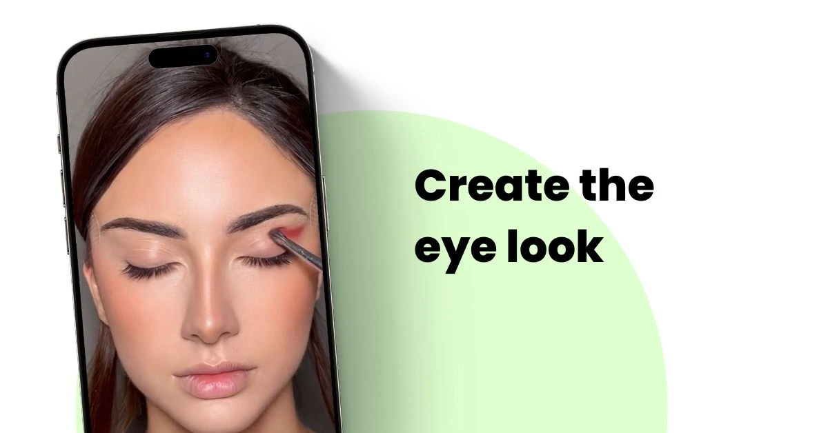 Create the eye look - Monetha