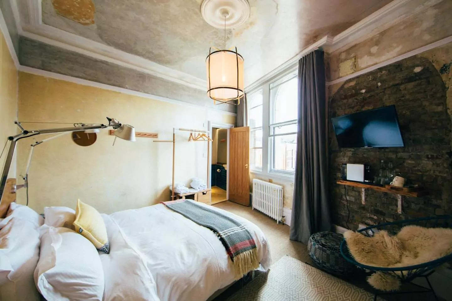 Booking.com Cheap Hotels Discounts and Cashback
